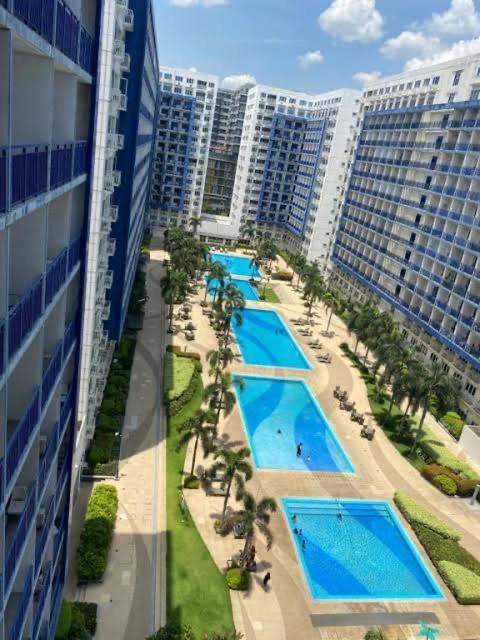 Sea Residences Paul'S Place Манила Екстериор снимка